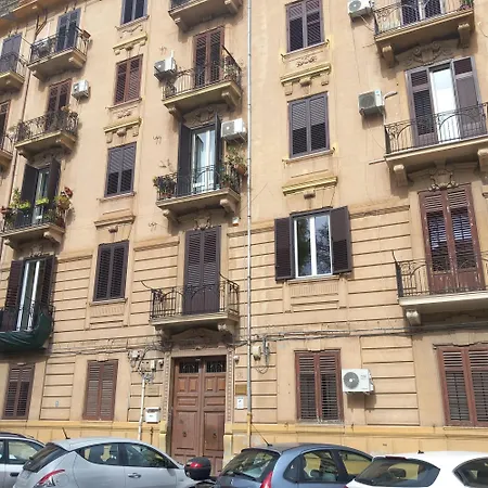 Casa de hóspedes Narbone 42